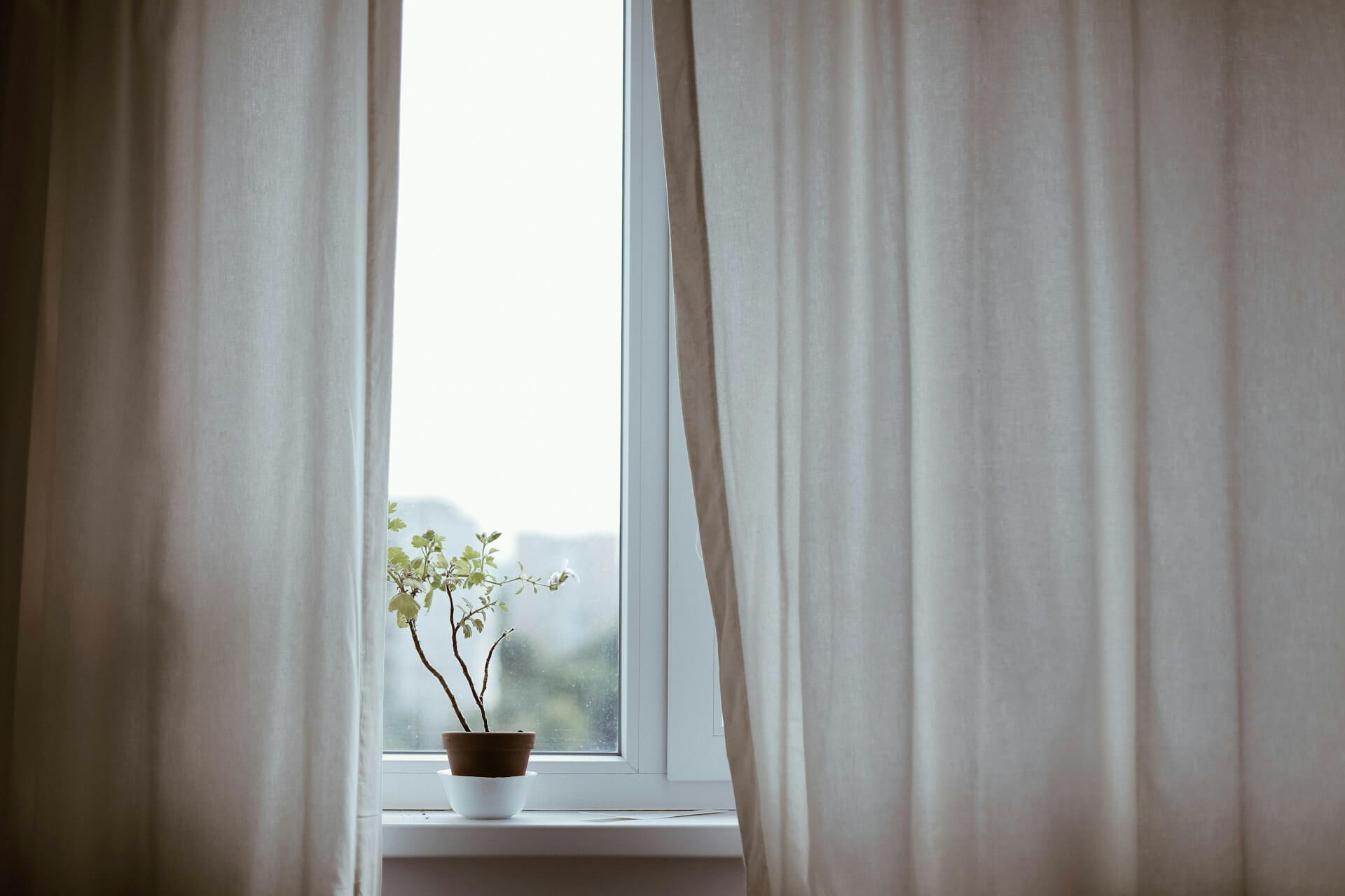 How To Find The Perfect Curtain Style For Your Home's Aesthetic