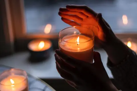 Are Short Story Scented Soy Candles Worth Buying?